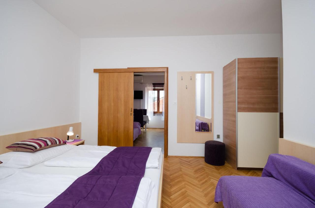 Apartments Mirjana B Lopar Esterno foto