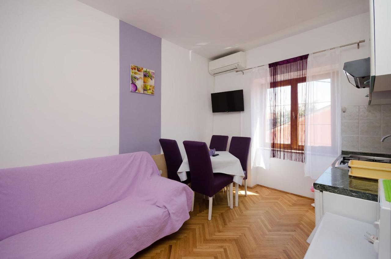 Apartments Mirjana B Lopar Esterno foto