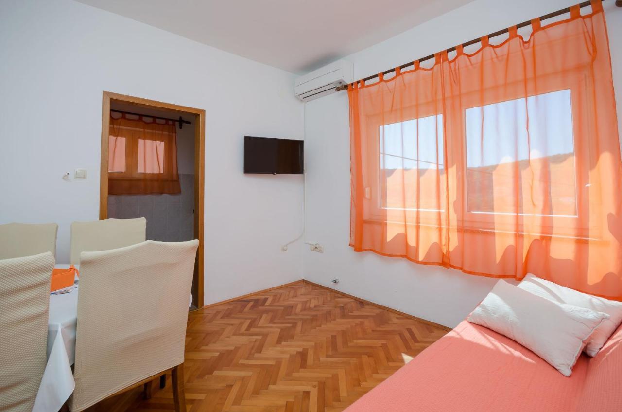 Apartments Mirjana B Lopar Esterno foto